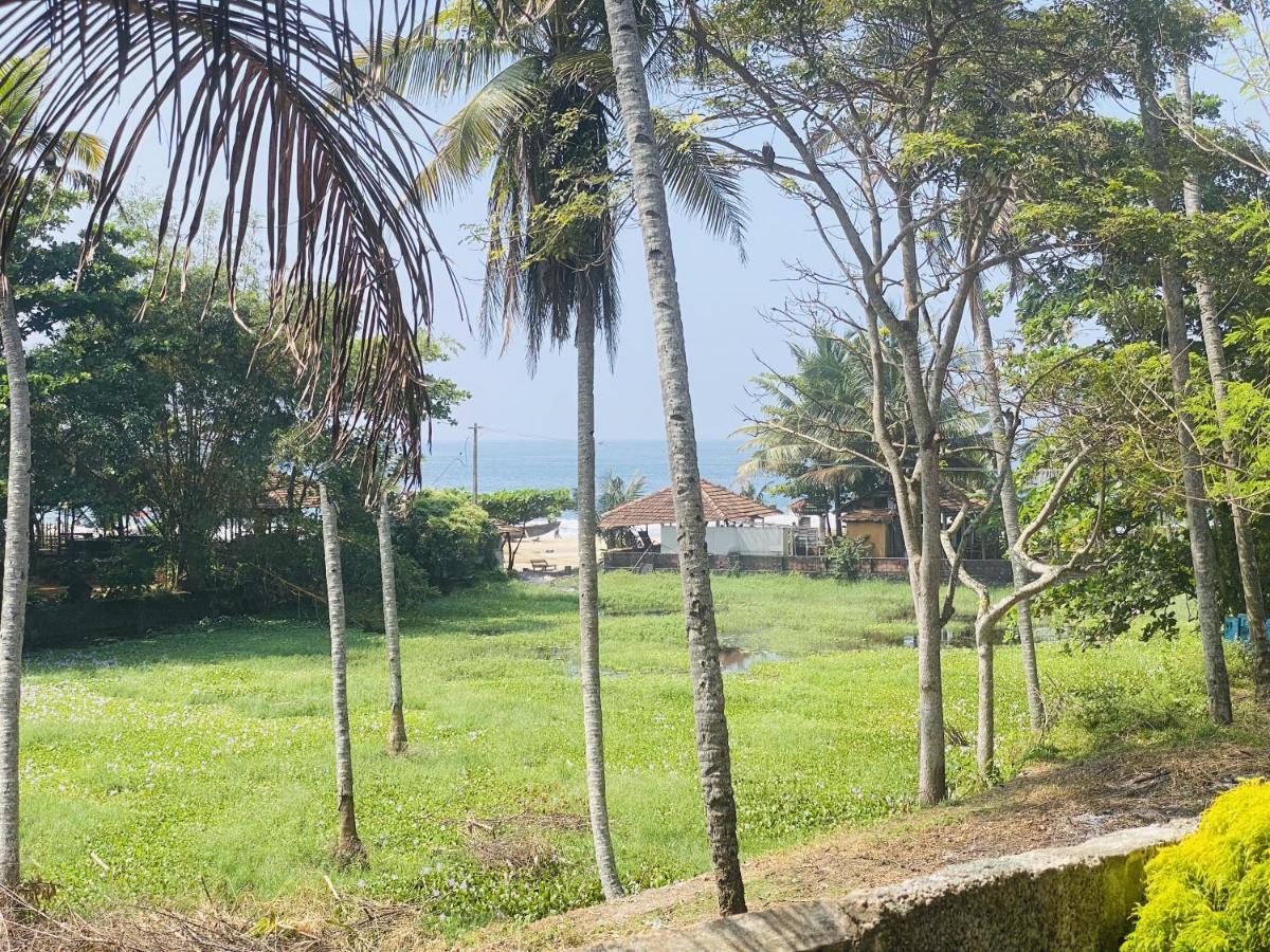 Petit Ana Beach Retreat Varkala Bagian luar foto
